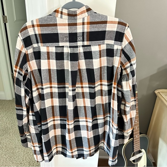 Deluth flannel duster~ this is perfect for a fall day! - Picture 2 of 6